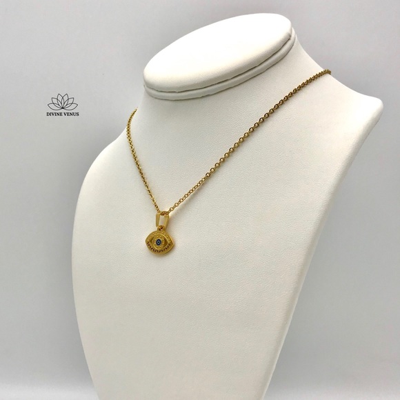 Evil Eye Necklace | Gold Plated Stainless Steel - Picture 6 of 10